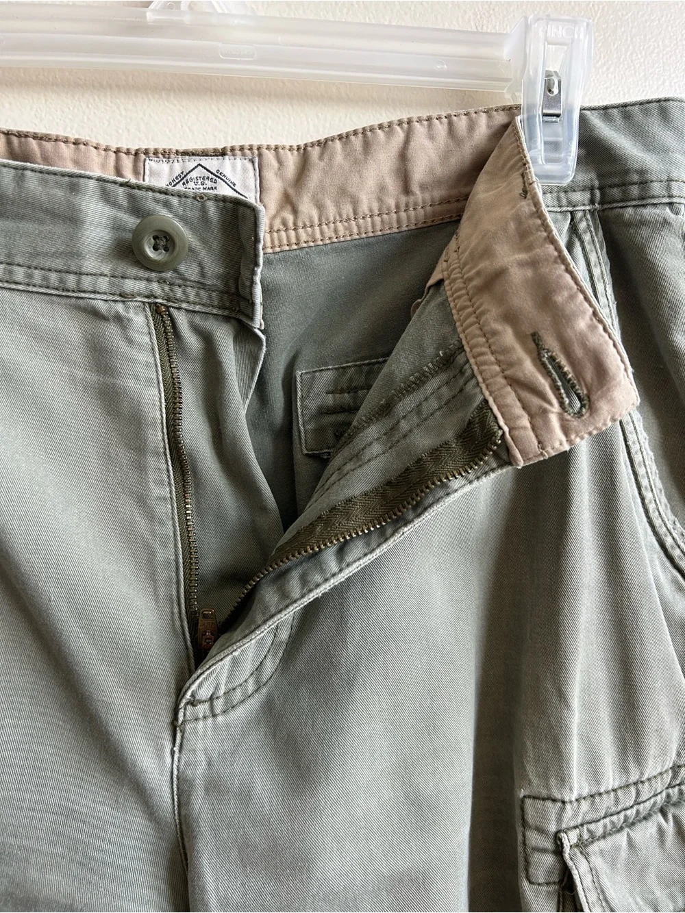 St. John’s Bay Mens Vintage Hunter Green Cargo Baggy Shorts 9 Inch Size 34
